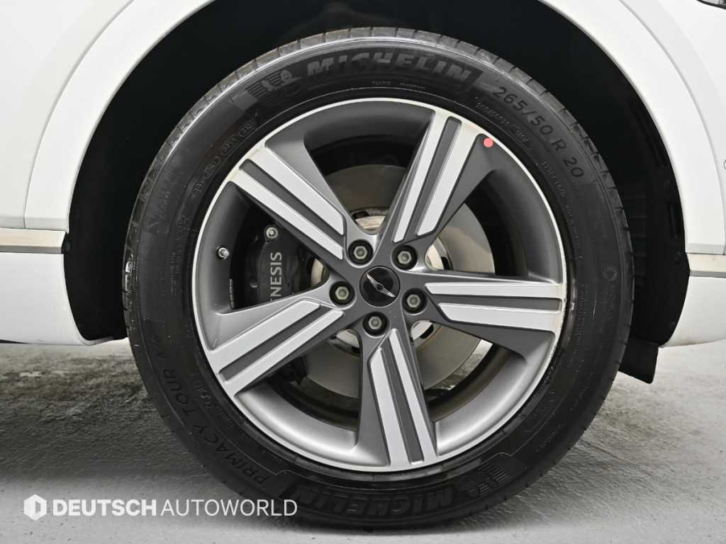 Genesis GV80 — photo 05