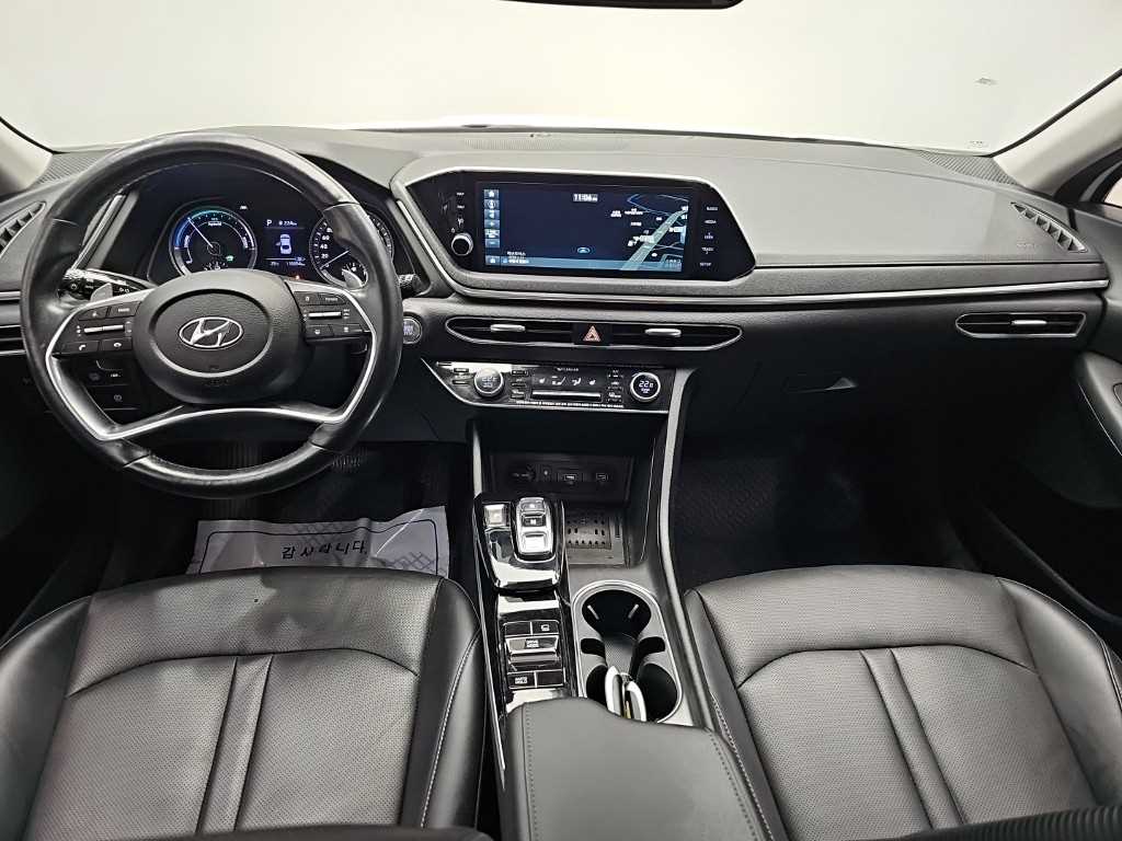 Hyundai Sonata — photo 07