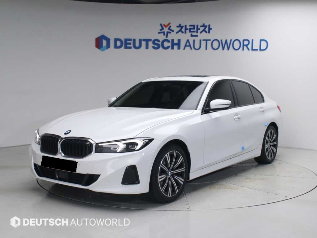 BMW 3-Series — photo 01