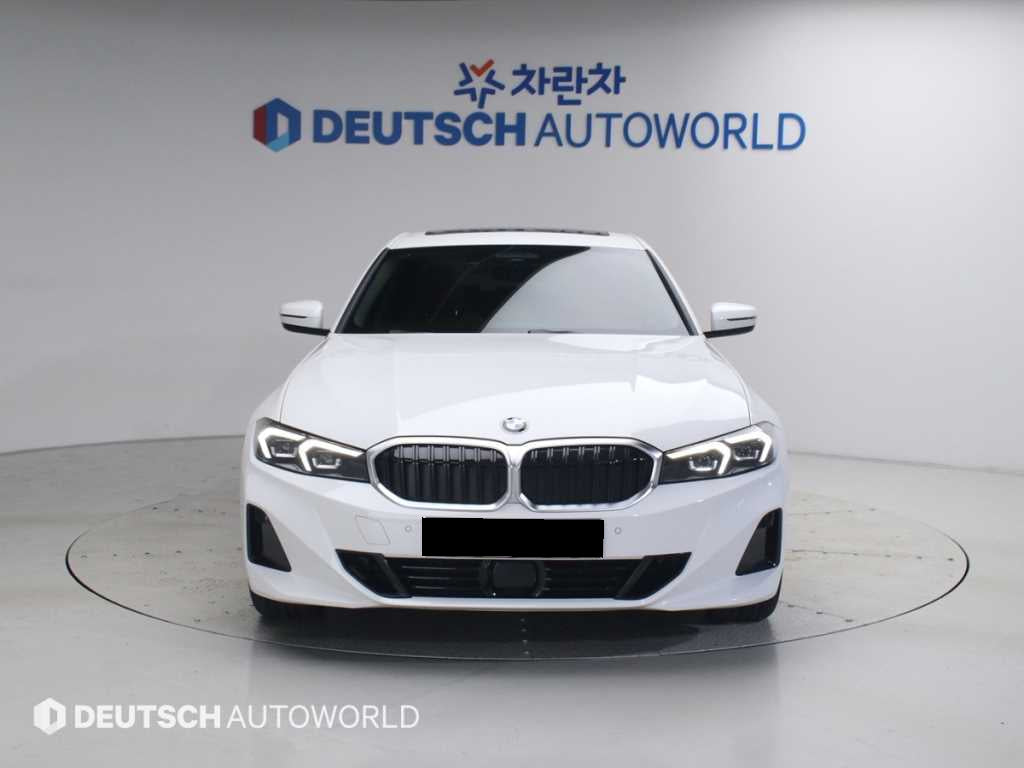 BMW 3-Series — photo 03