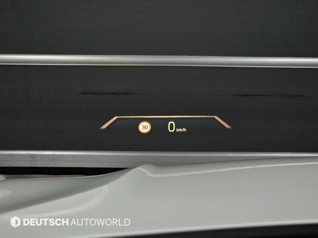 BMW 3-Series — photo 17