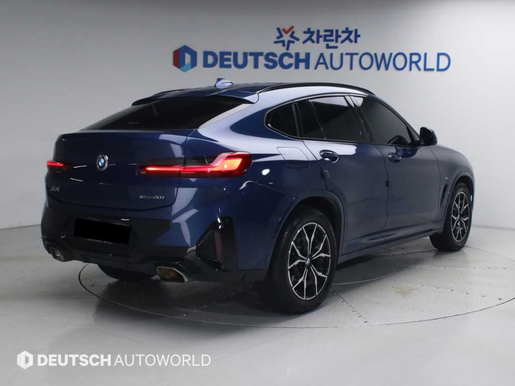 BMW X4 — photo 02