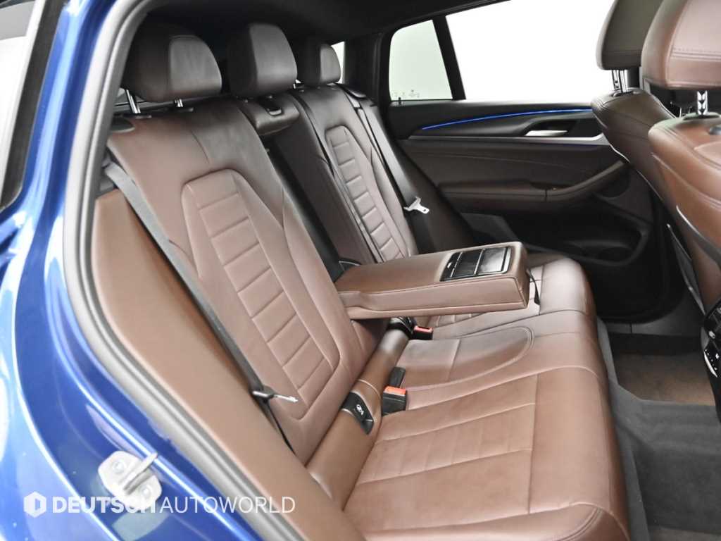 BMW X4 — photo 12