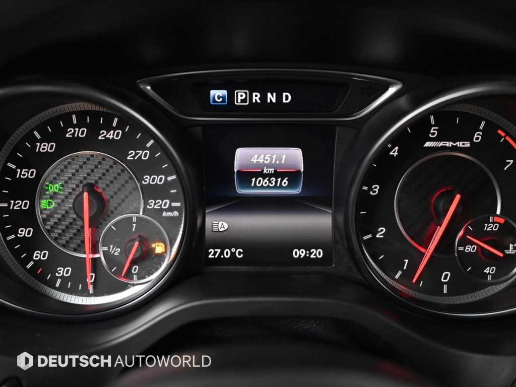 Mercedes-Benz GLA-Class — photo 08