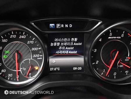 Mercedes-Benz GLA-Class — photo 17