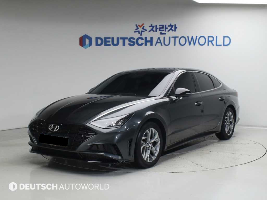 Hyundai Sonata — photo 01