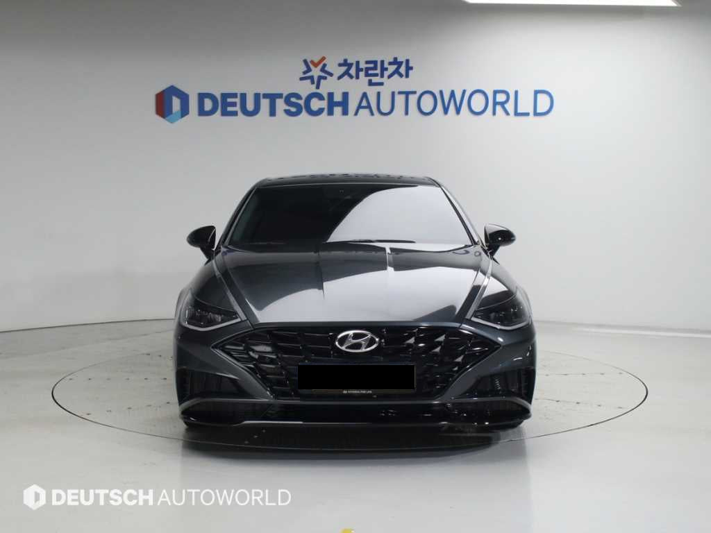 Hyundai Sonata — photo 03