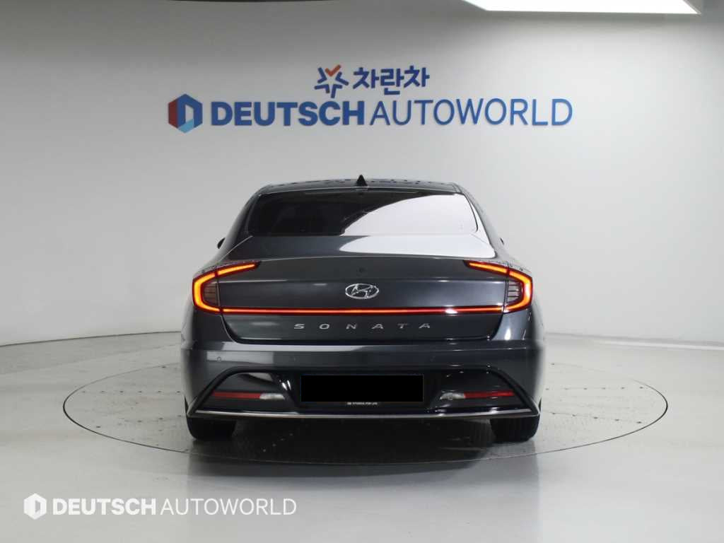 Hyundai Sonata — photo 04