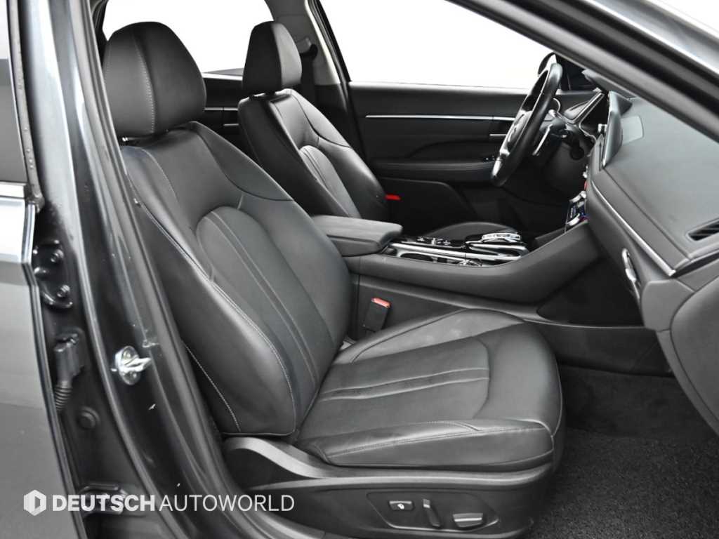 Hyundai Sonata — photo 10