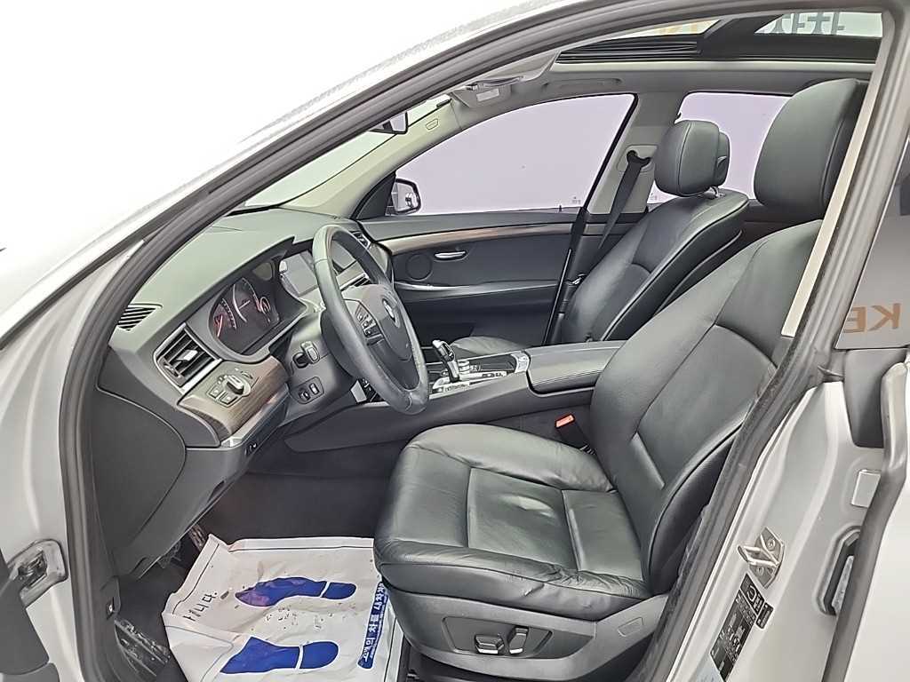 BMW Gran Turismo — photo 11
