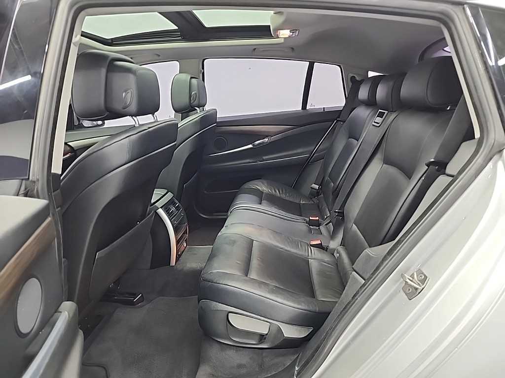 BMW Gran Turismo — photo 12