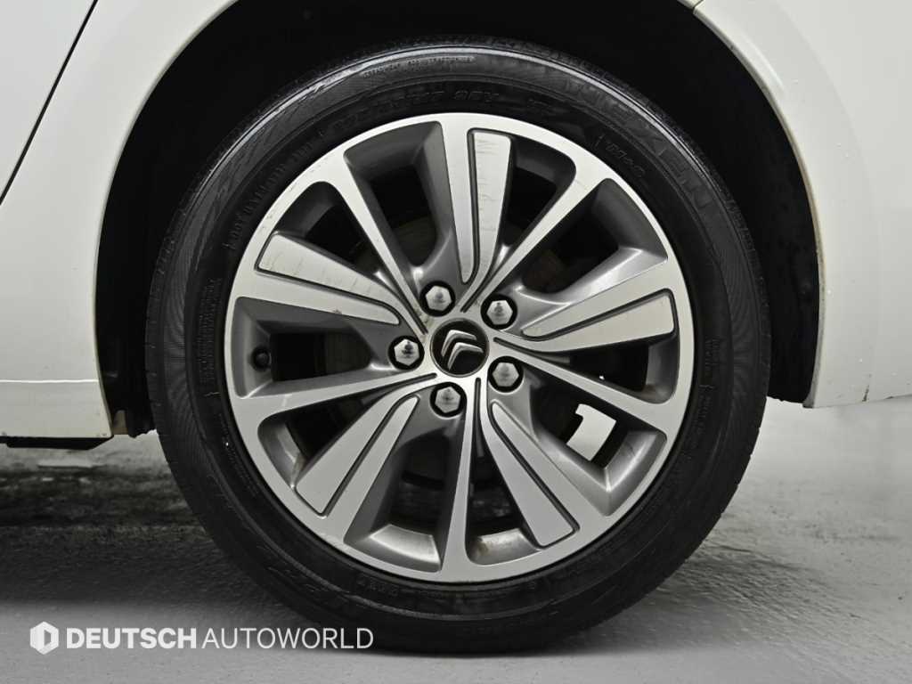 Citroen C4 Picasso — photo 05