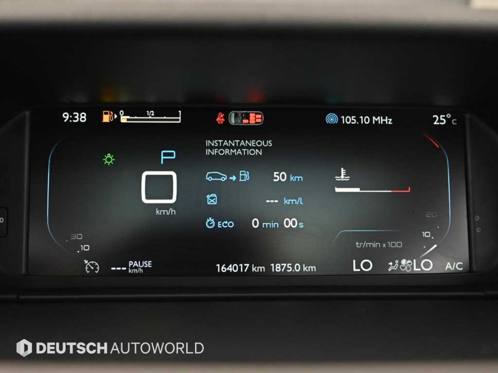 Citroen C4 Picasso — photo 08