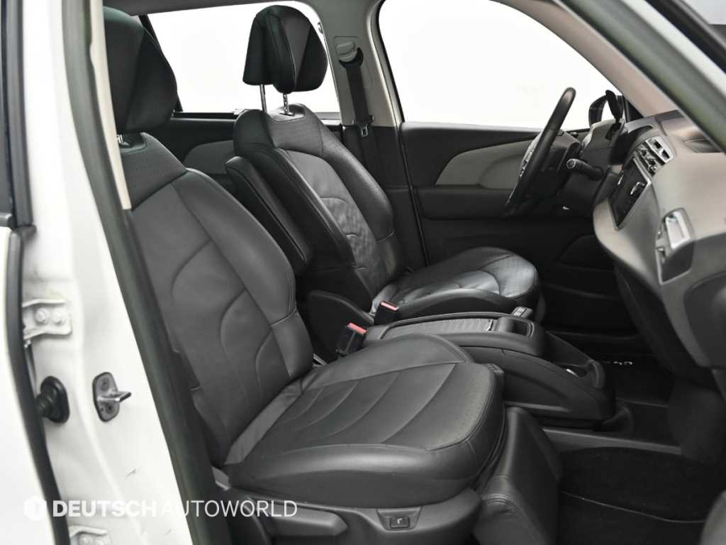 Citroen C4 Picasso — photo 10