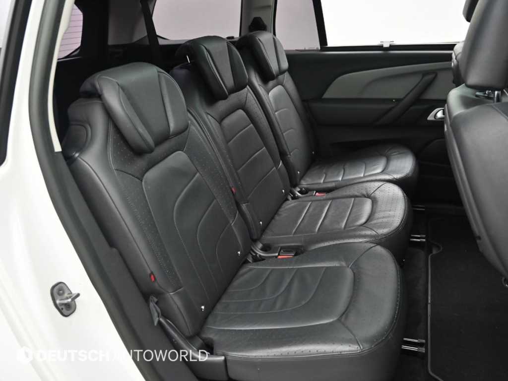 Citroen C4 Picasso — photo 12