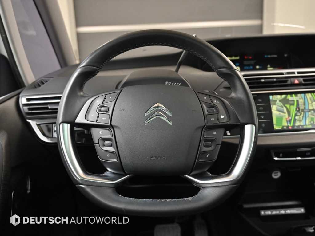 Citroen C4 Picasso — photo 13