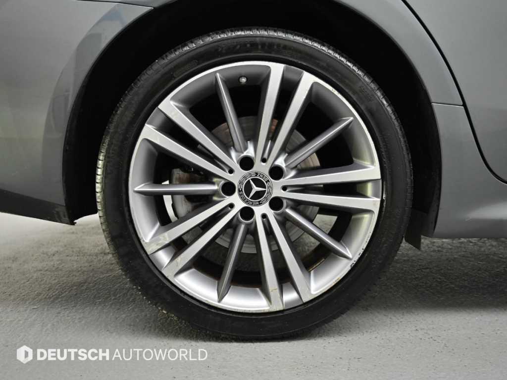 Mercedes-Benz CLS-Class — photo 06