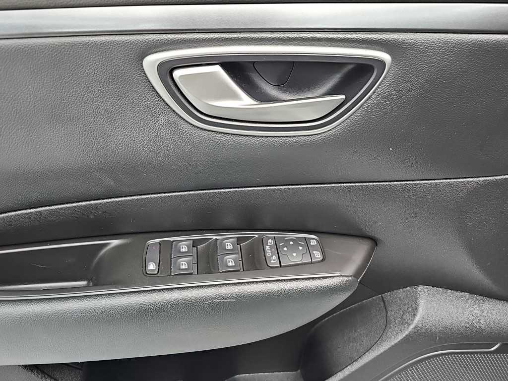 RENAULT SM6 — photo 16