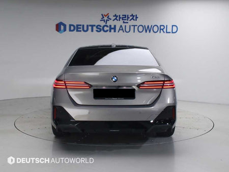 BMW 5-Series — photo 04