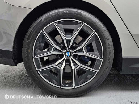 BMW 5-Series — photo 05