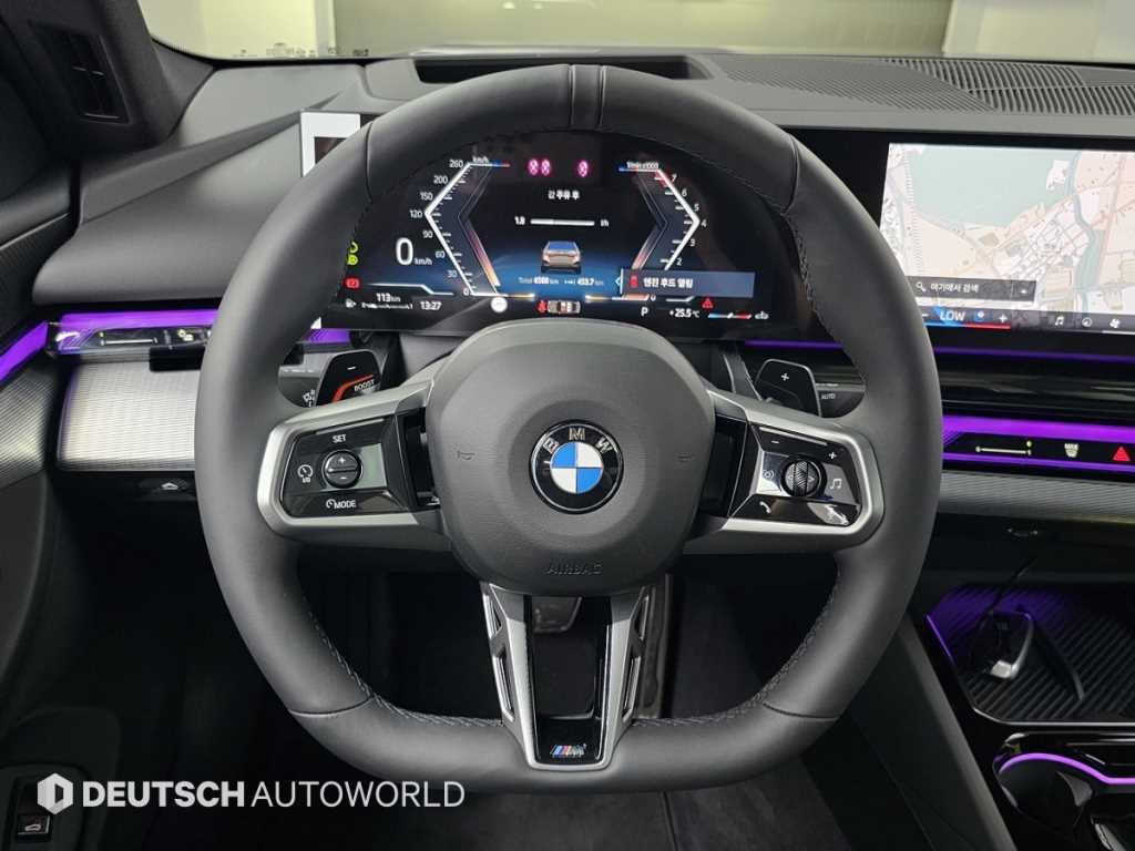 BMW 5-Series — photo 13