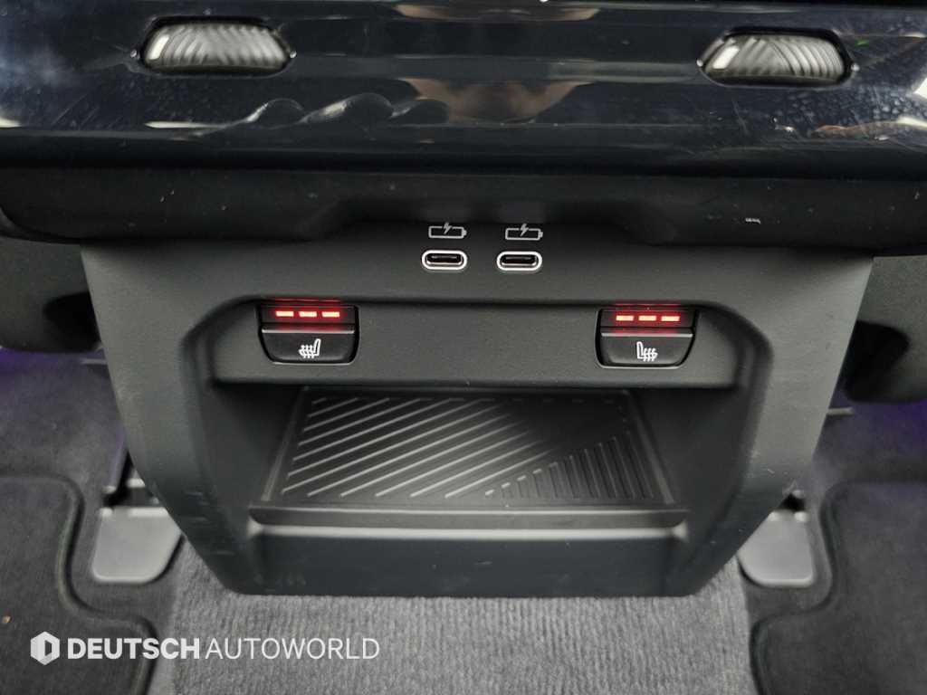 BMW 5-Series — photo 16