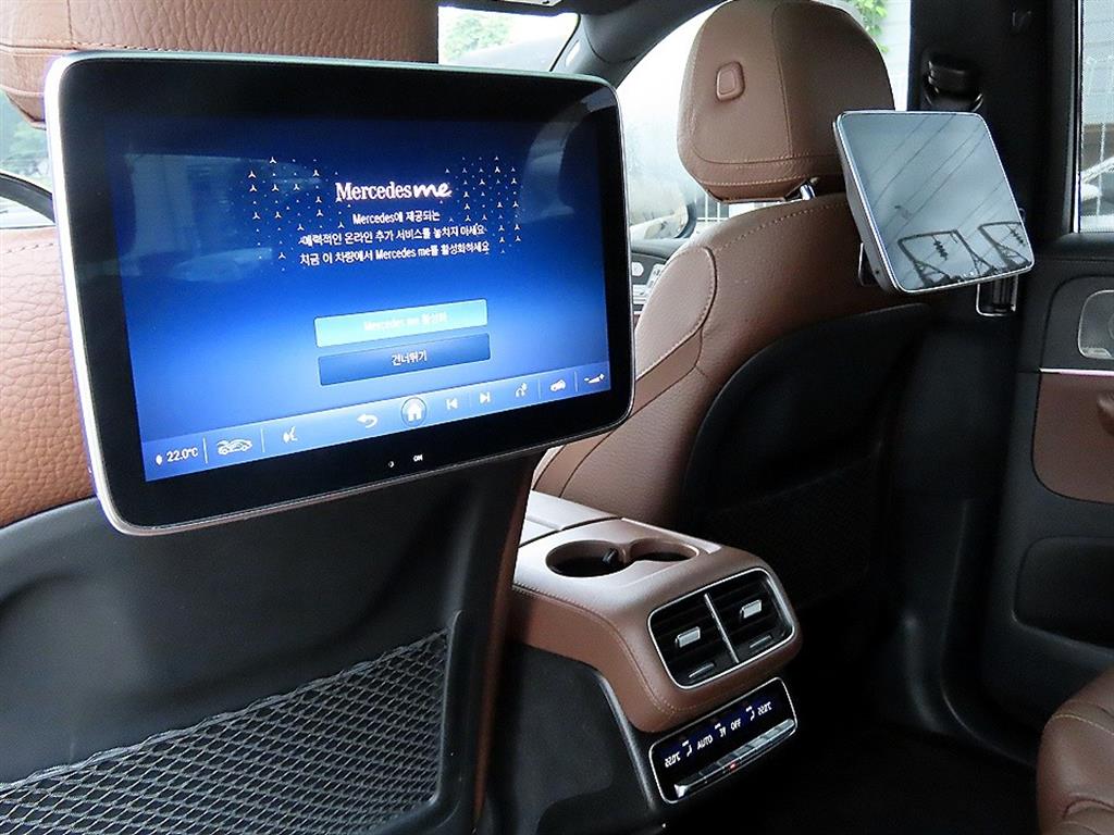 Mercedes-Benz GLS-Class — photo 14