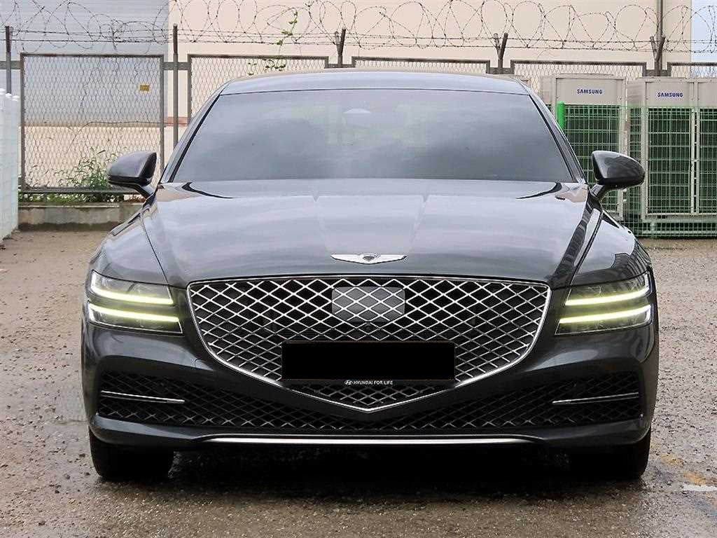 Genesis G80 — photo 01