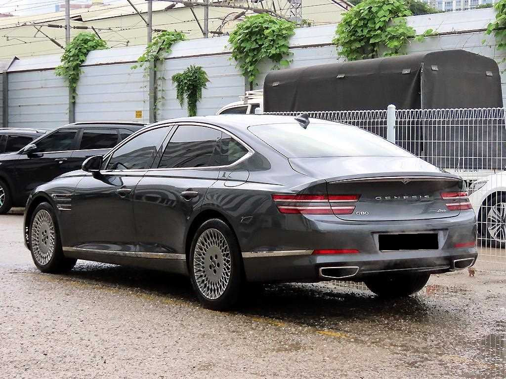 Genesis G80 — photo 03