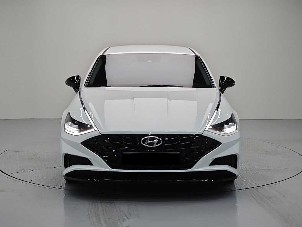 Hyundai Sonata — photo 02