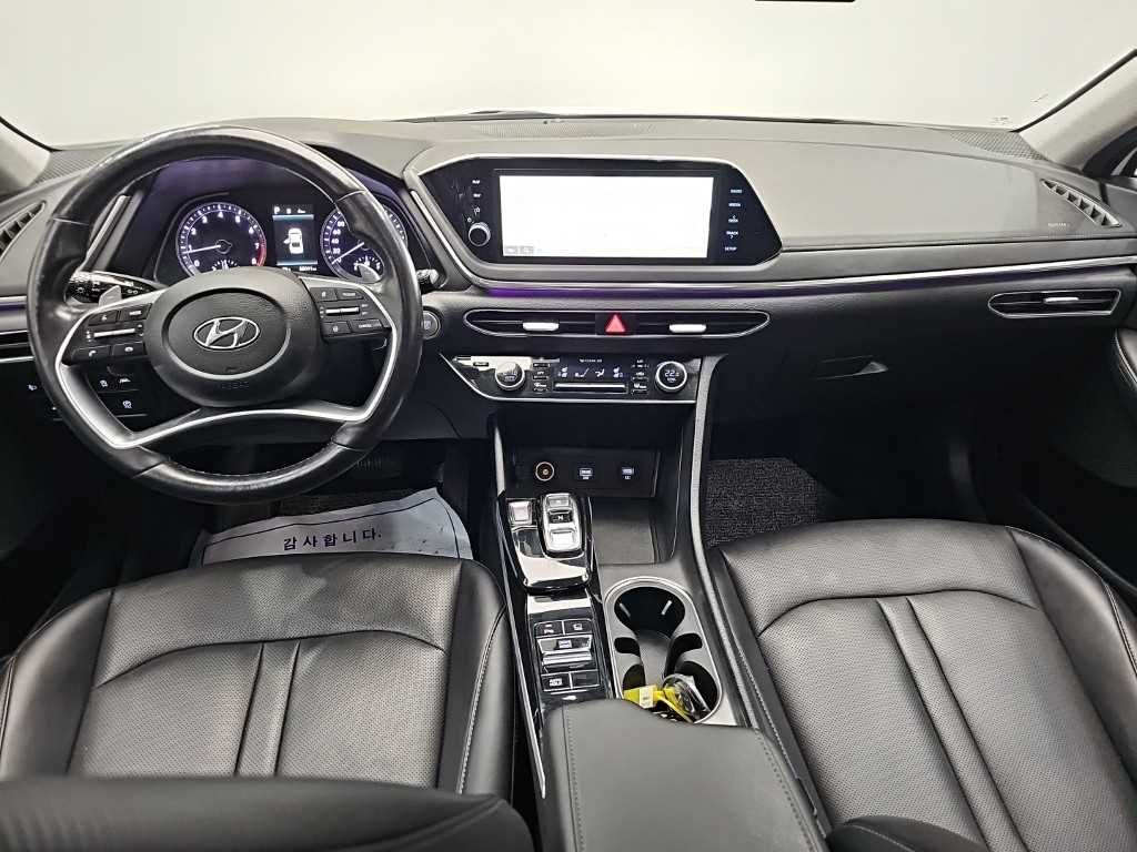 Hyundai Sonata — photo 07