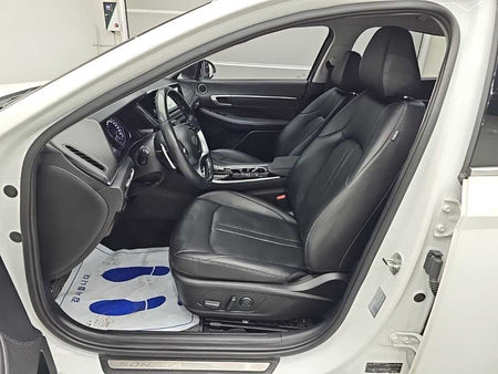 Hyundai Sonata — photo 11
