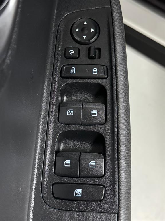 Hyundai Casper — photo 16