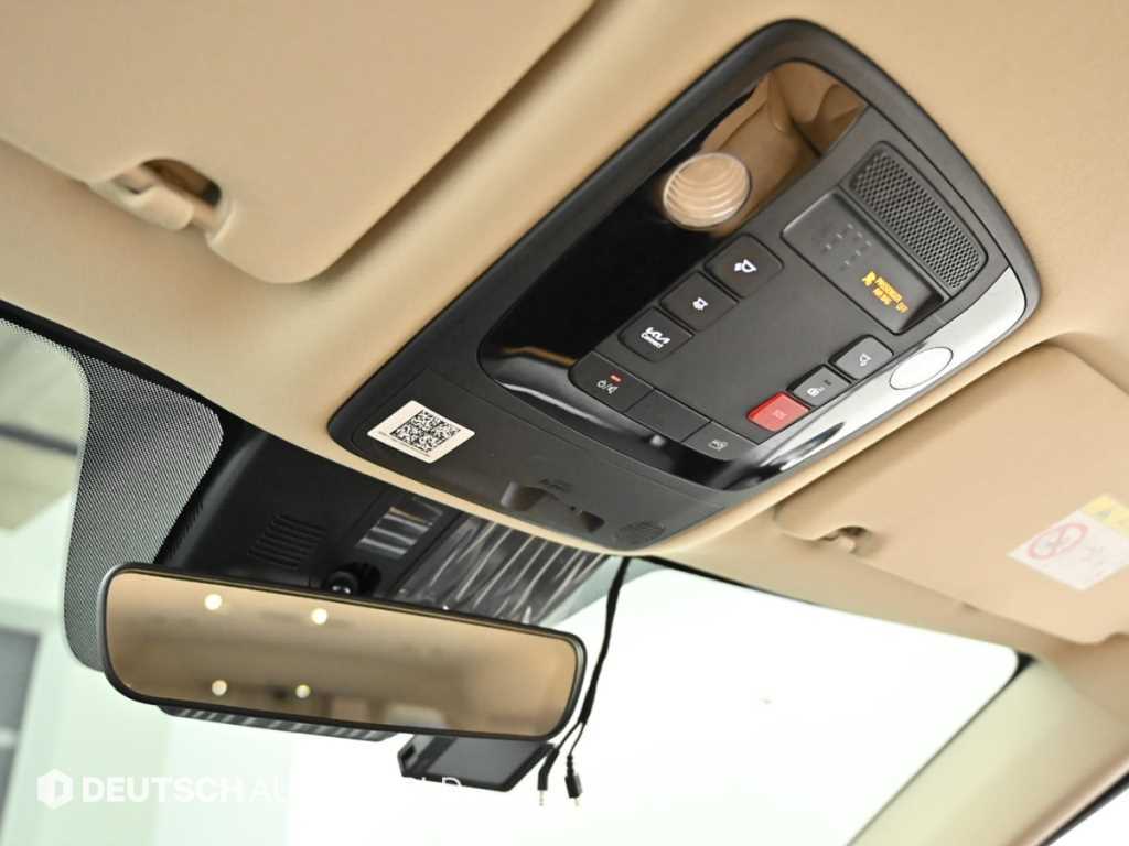 Kia Carnival — photo 18