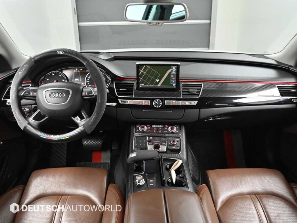Audi A8 — photo 07