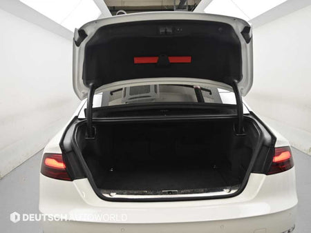 Audi A8 — photo 19