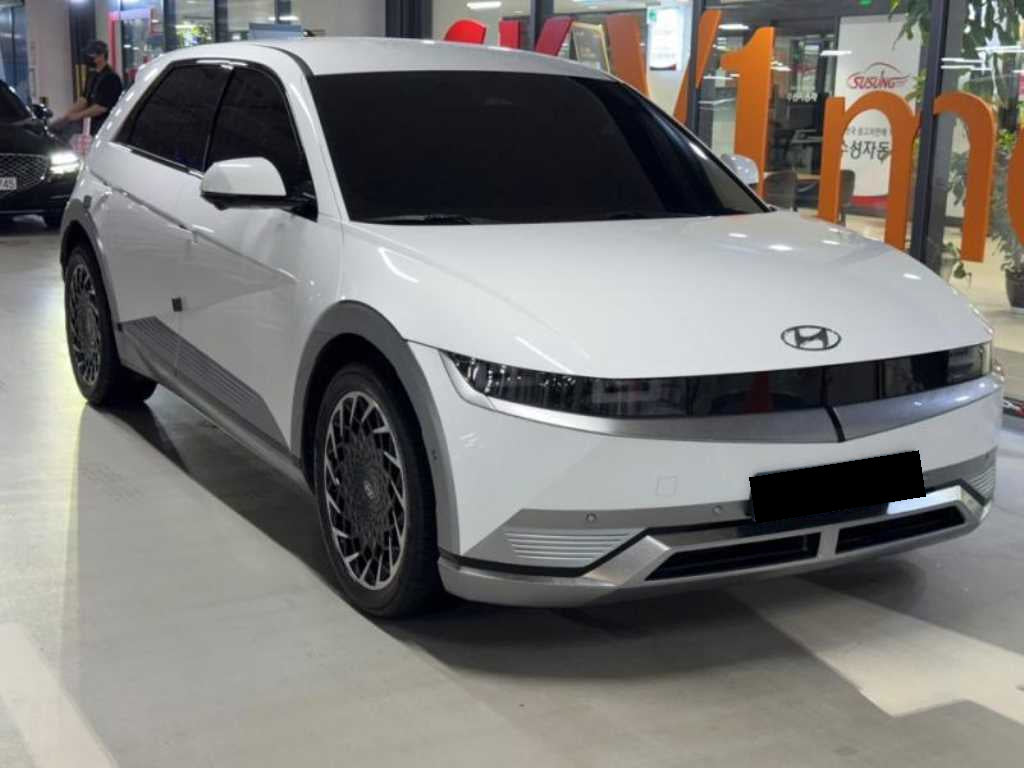 Hyundai Ioniq5 — photo 02
