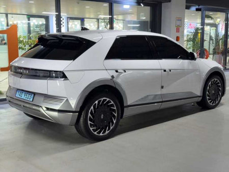 Hyundai Ioniq5 — photo 04