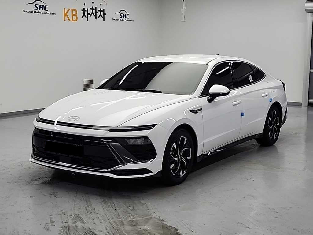 Hyundai Sonata — photo 01