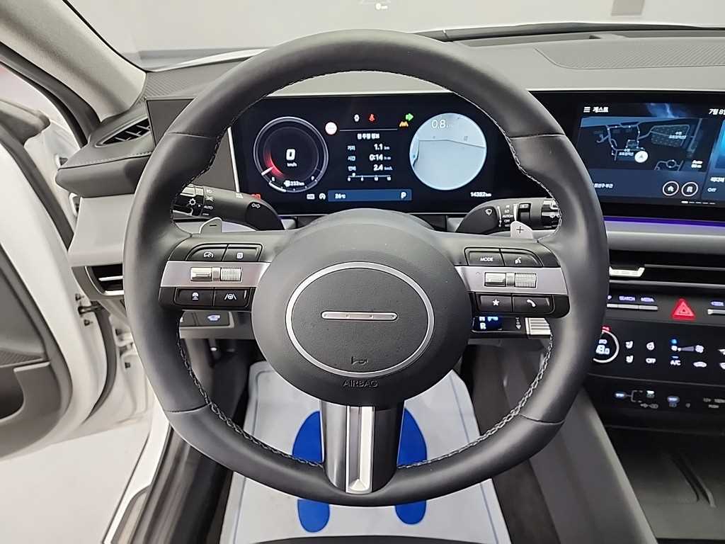 Hyundai Sonata — photo 09