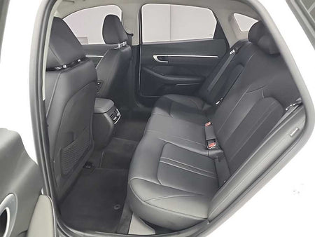 Hyundai Sonata — photo 12