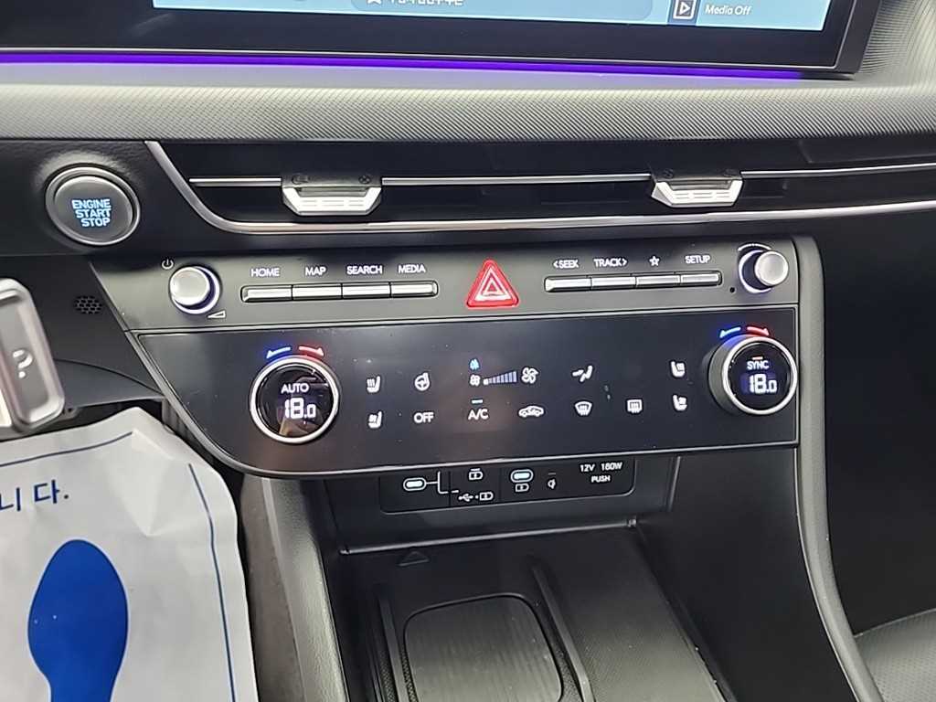 Hyundai Sonata — photo 16