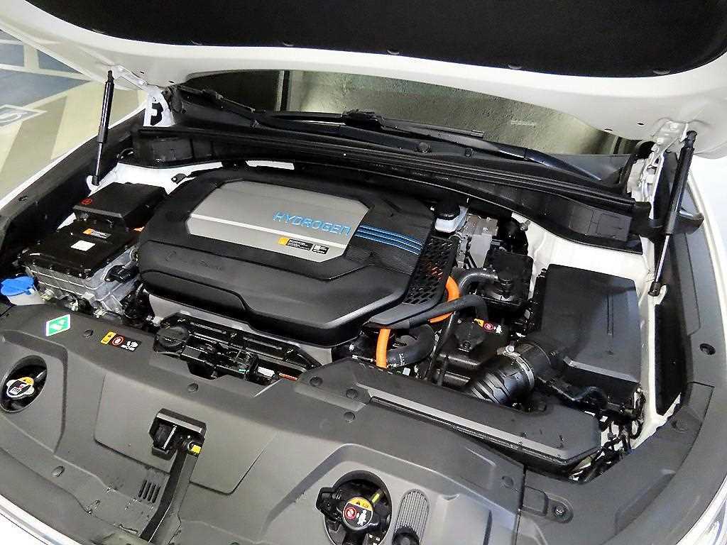 Hyundai Nexo — photo 19