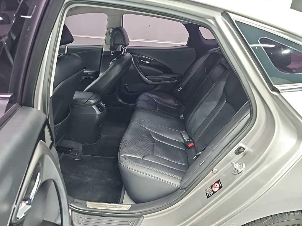 Hyundai Grandeur — photo 12
