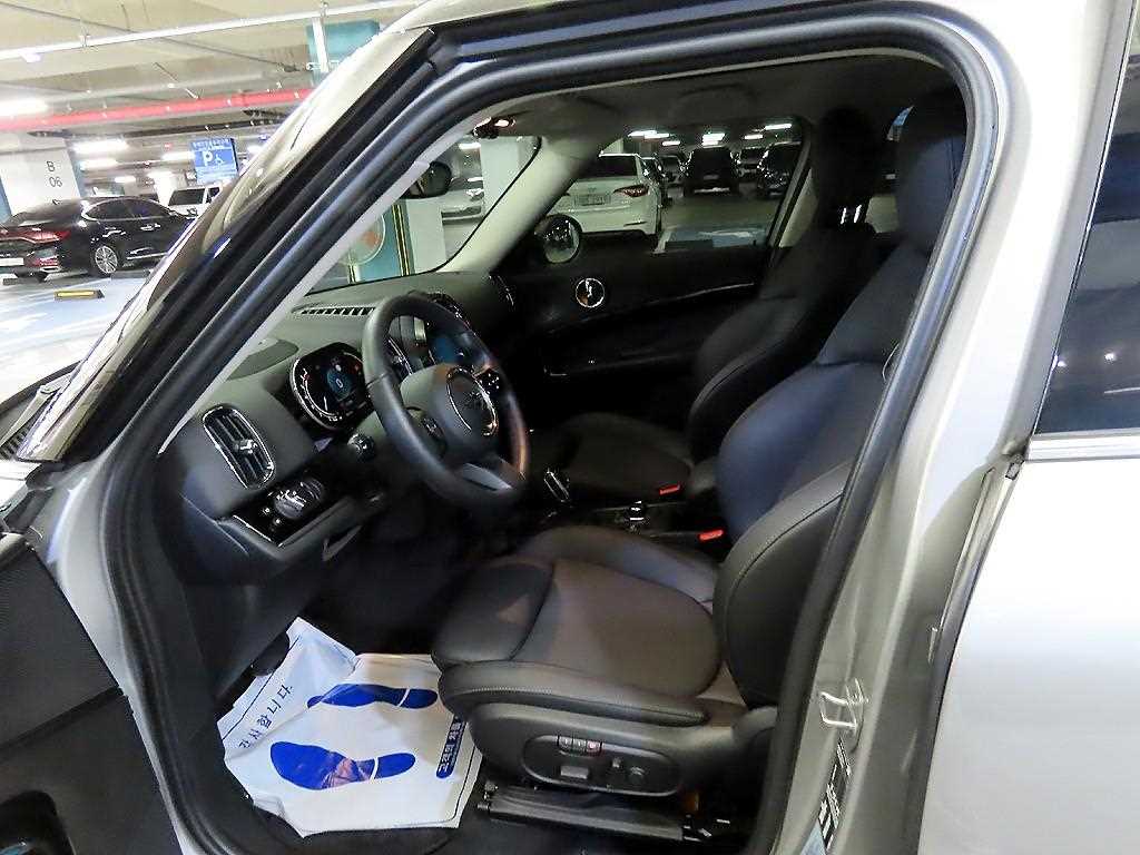 Mini Countryman — photo 06