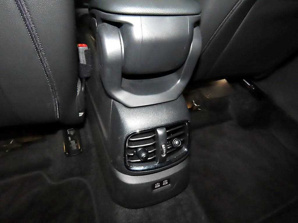 Mini Countryman — photo 15