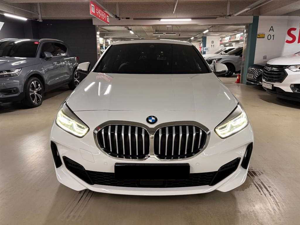 BMW 1-Series — photo 01