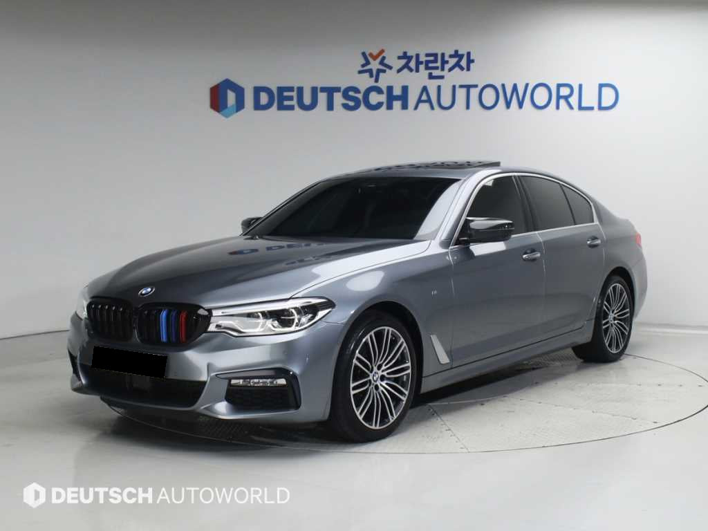 BMW 5-Series — photo 02
