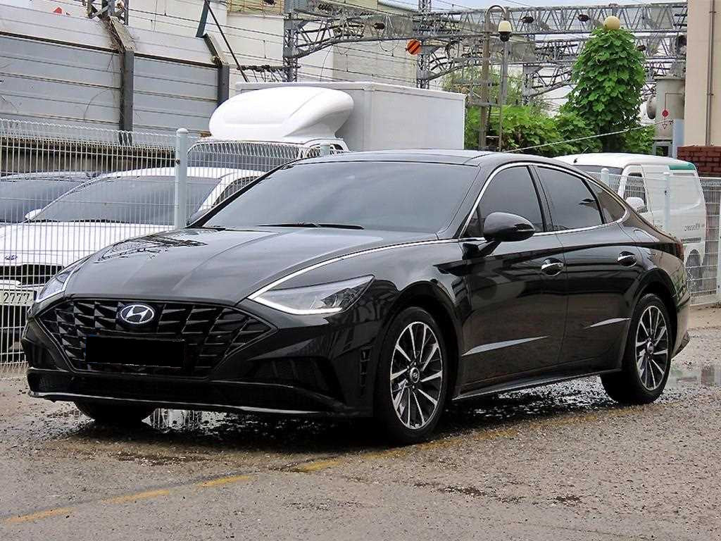 Hyundai Sonata — photo 02