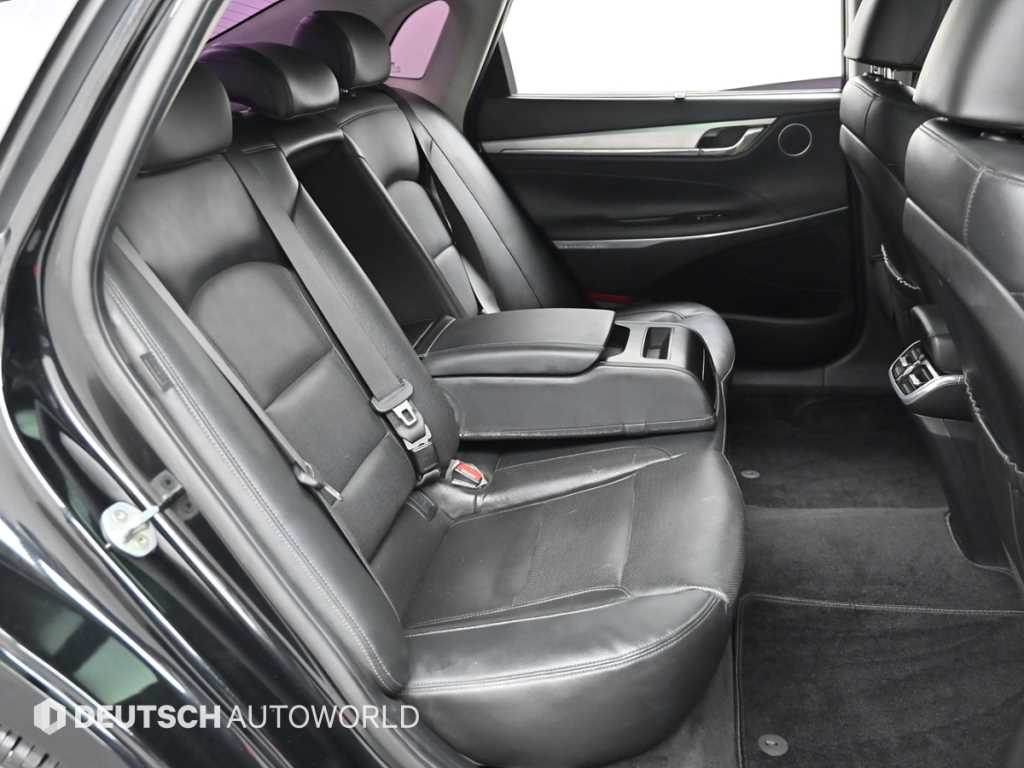 Hyundai Grandeur — photo 17